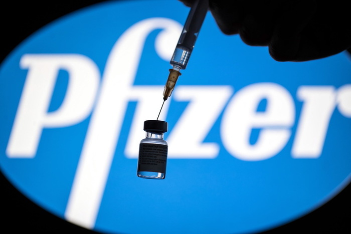 Vaccino Pfizer “necessaria una terza dose dopo 9 mesi”, la conferma di BioNTech