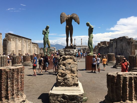 Pompei, eruzione avvenuta nel 79 d.c tra il 24 e 25 ottobre