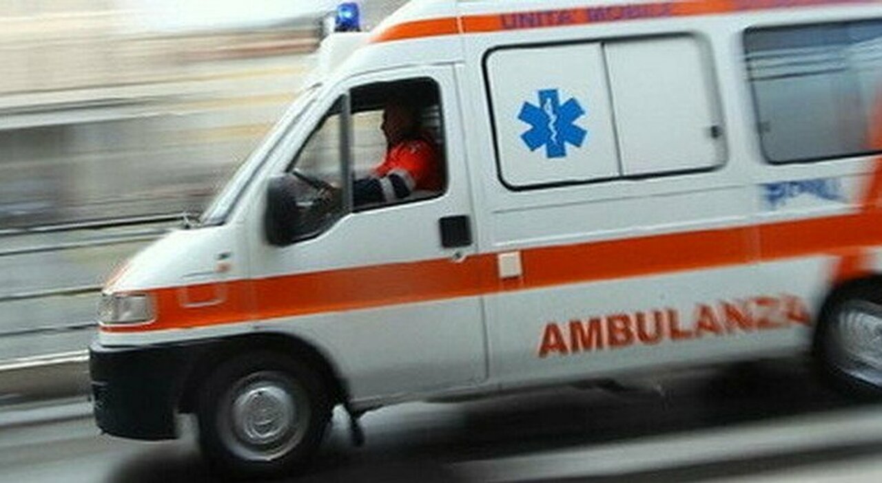 Auto investe nel Bresciano due ragazzini, morto 15enne