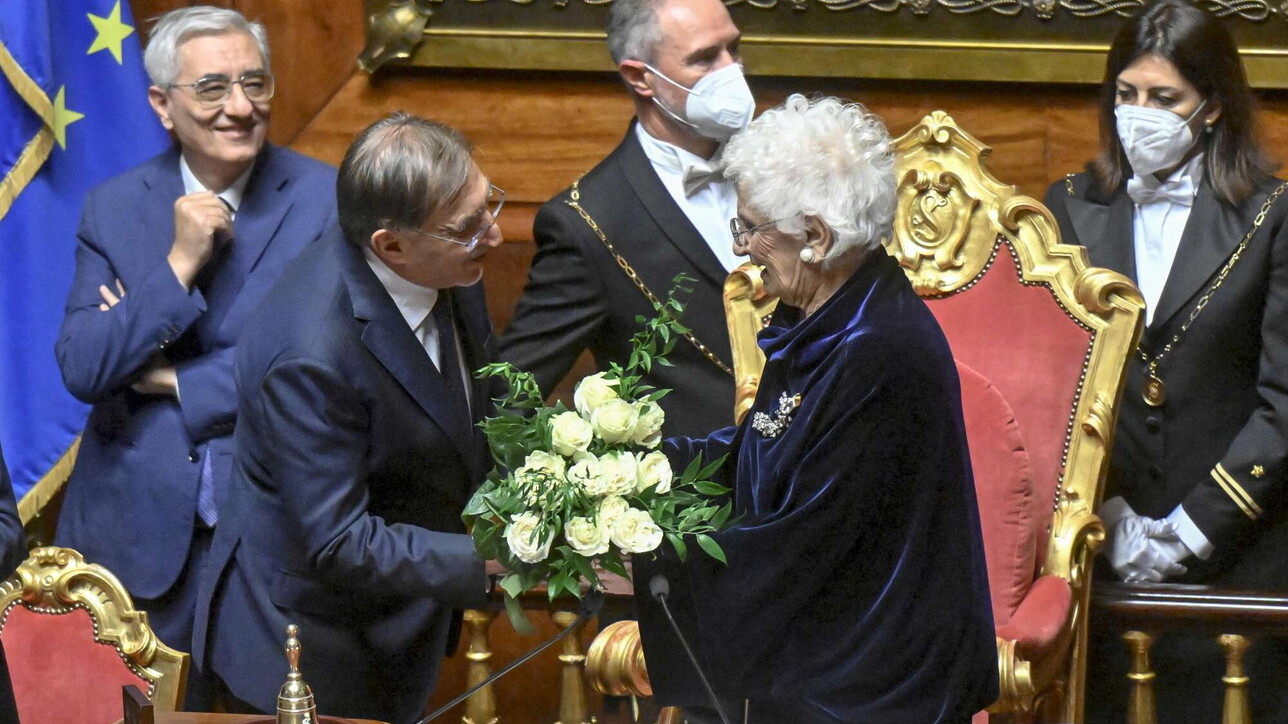 Parte la XIX legislatura, La Russa presidente del Senato senza i voti di Forza Italia. Fumata nera alla Camera