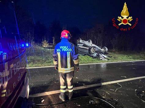 Nizza Monferrato (Asti), scontro fra auto: morti quattro giovani