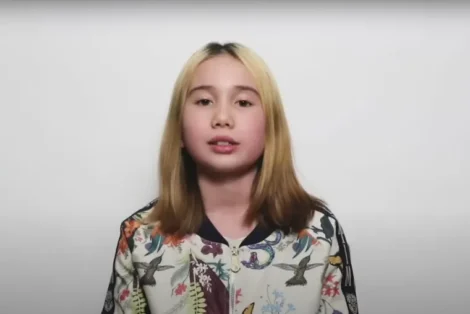 Usa, influenzer Lil Tay è viva: “Violato il mio account Instagram per pubblicare l’annuncio di morte su me e mio fratello”