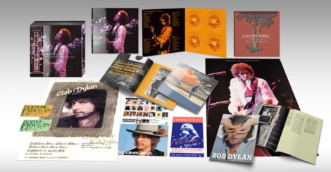 “Bob Dylan – The Complete Budokan”, cofanetto uscito ieri che celebra il 45° anniversario dei primi concerti di Dylan in Giappone del ’78, con 58 brani, 36 performance inedite