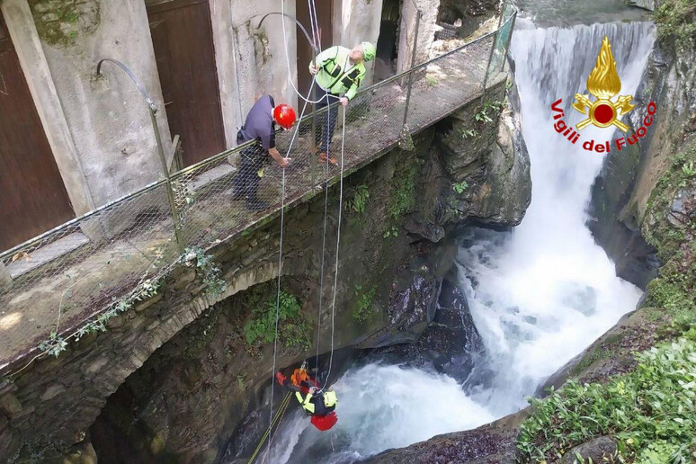 Archietetto milanese cade in acqua facendo canyoning, morto nel Lecchese