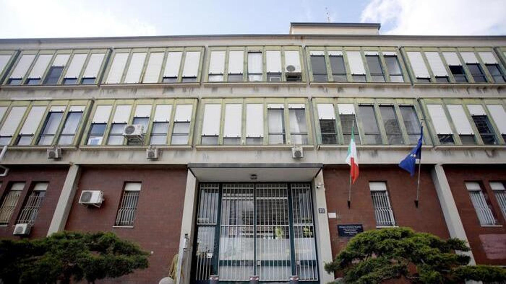 Milano, rintracciato uno degli evasi dal carcere minorile Cesare Beccaria