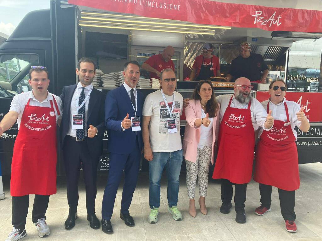 Pizzaut diventerà un franchising. Nico Acampora: “Assumeremo 500 persone e lo Stato risparmiera 100 mln”