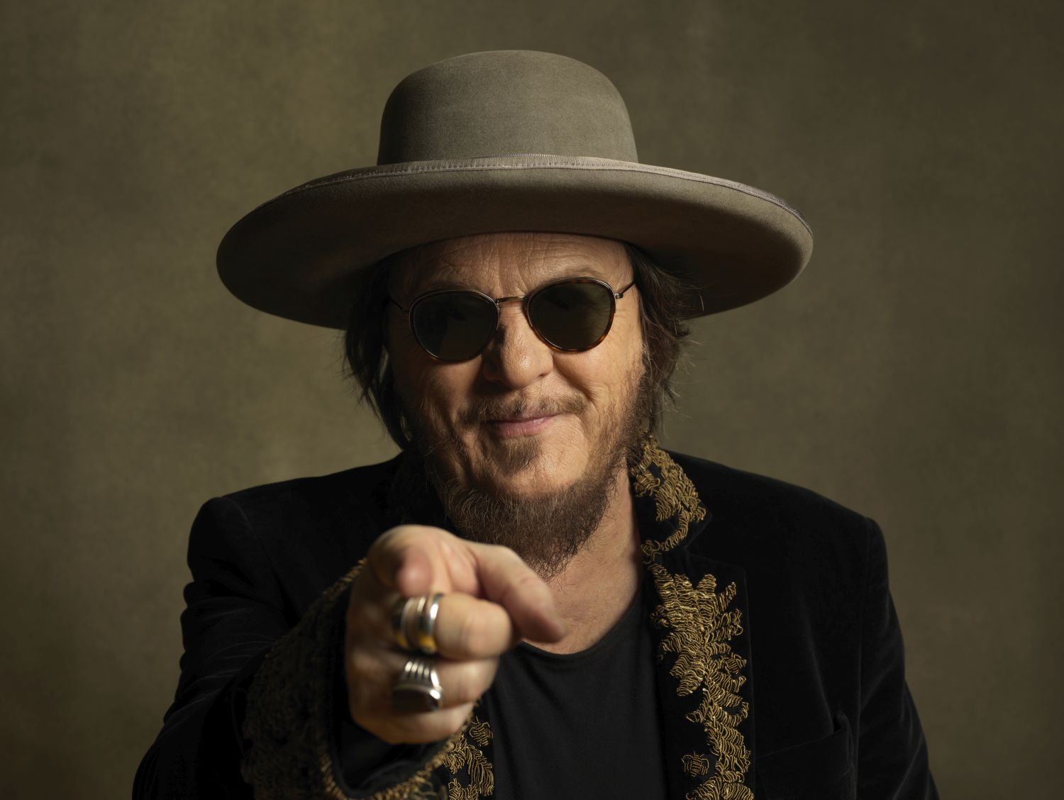 Zucchero Fornaciari: da oggi 27 settembre, online il video di “AMOR CHE MUOVI IL SOLE”, il nuovo singolo in radio e in digitale