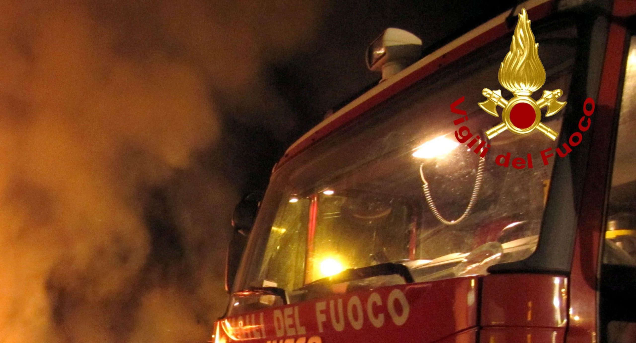 Milano, incendio: morto un uomo