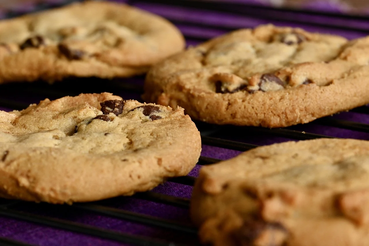 Trapani, offre biscotti preparati con la droga alla madre: ricoverata in ospedale