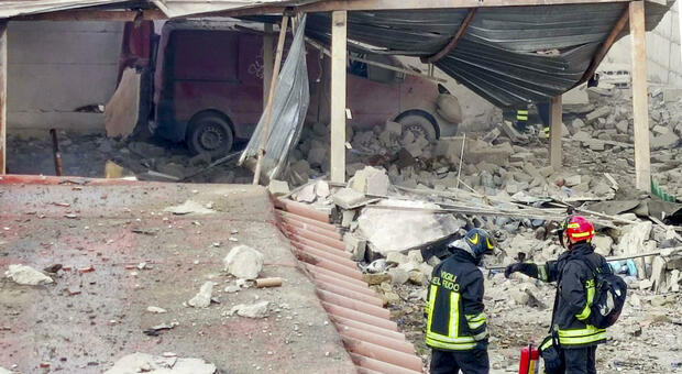 Ercolano, morti tre giovanissimi in fabbrica abusiva: al primo giorno di lavoro