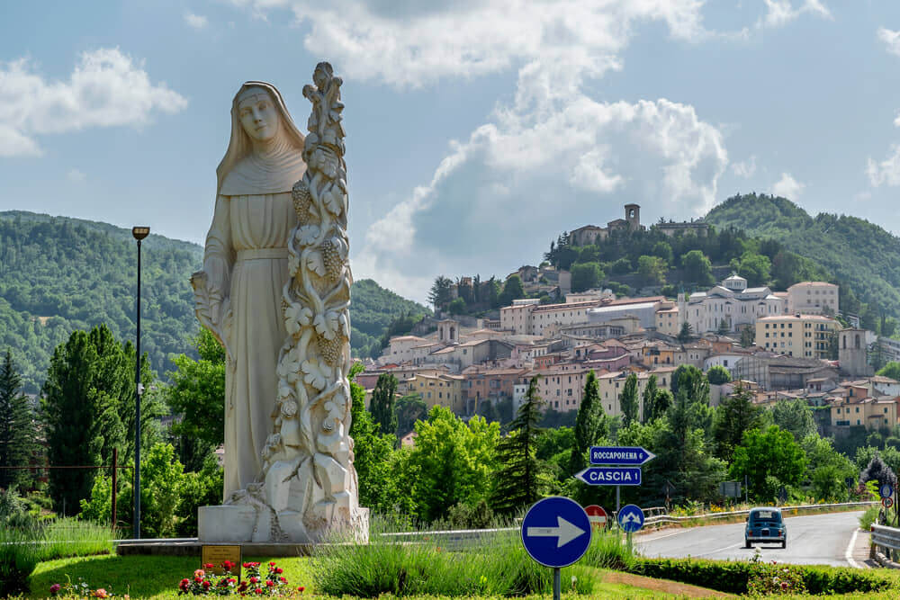 Natale 2024, le suore di Cascia: “Gesù nasce tra le macerie. La pace è possibile, la comunità internazionale si impegni”