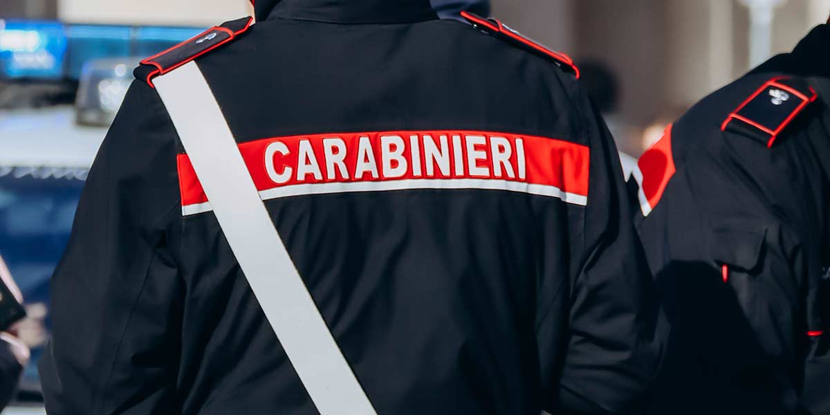 Mugello: ordigno contro la caserma dei carabinieri, fermato un 30enne